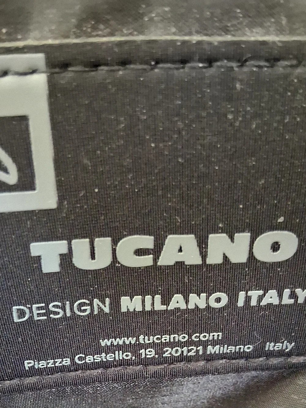Tucano Milano Italy Dark Grey Laptop Bag W/Adjustable Shoulder Strap